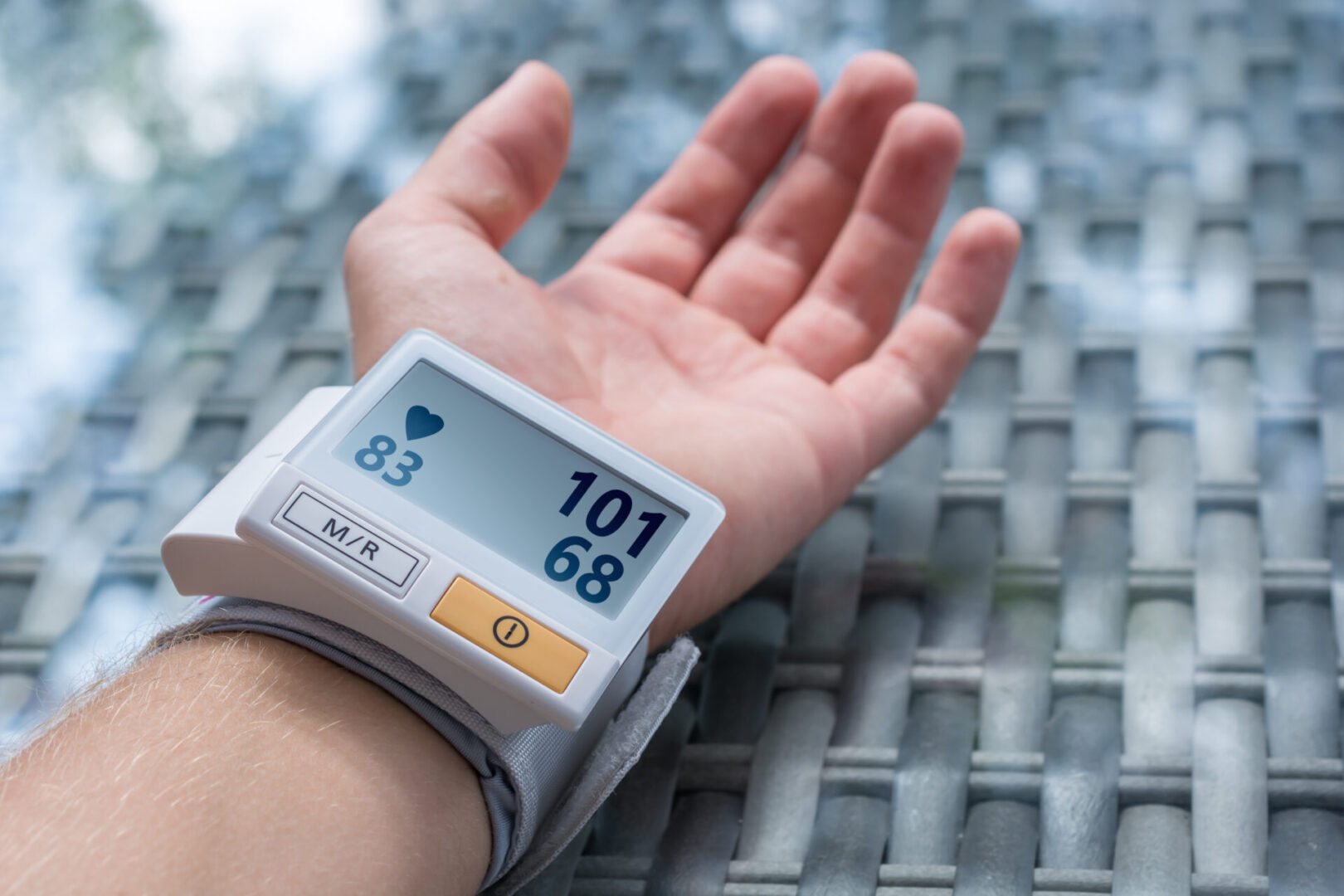 Blood pressure monitor indicates low blood pressure health